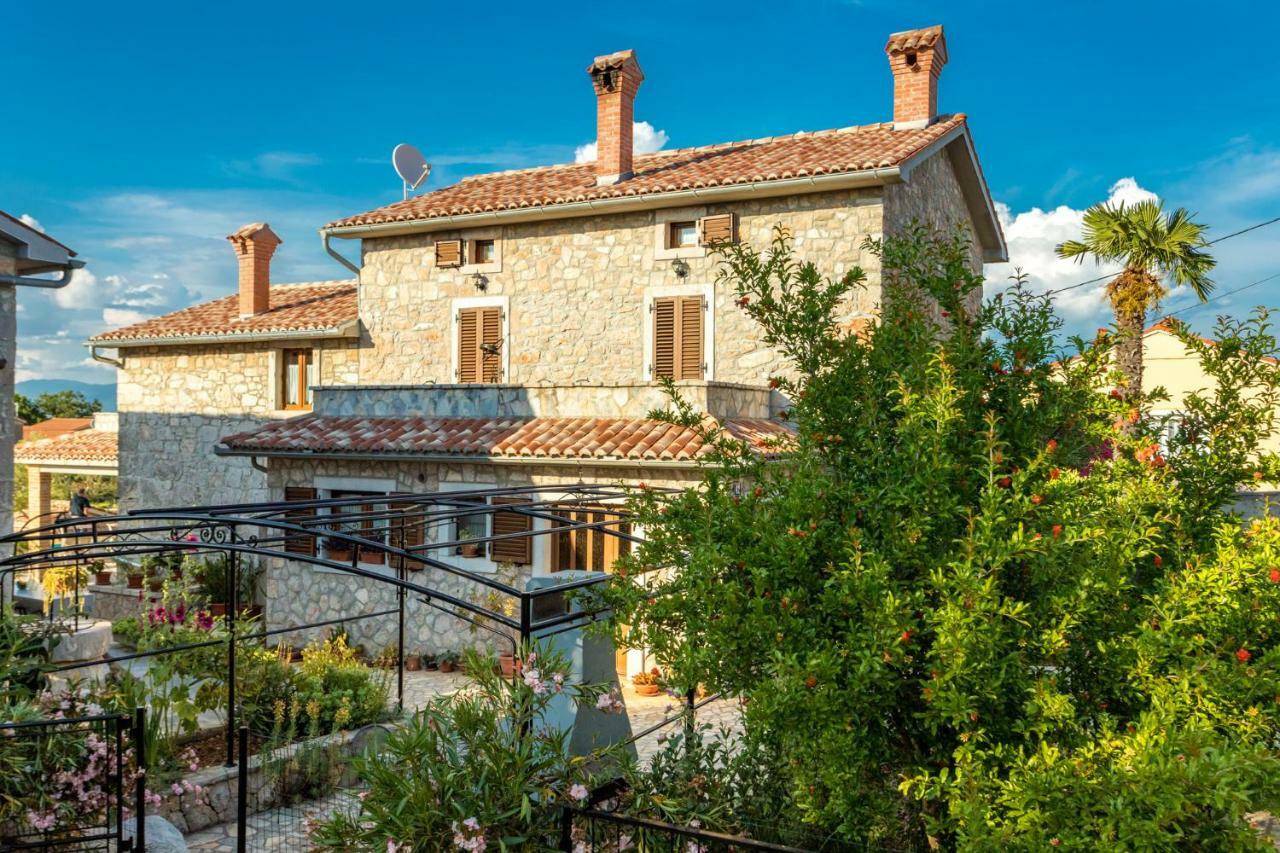 Country Villa St Anton Malinska Exterior photo